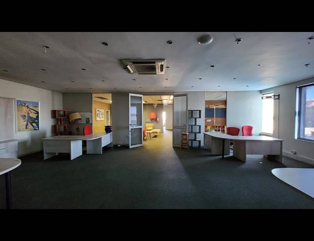 2,501M² WAREHOUSE FOR SALE IN ISANDO